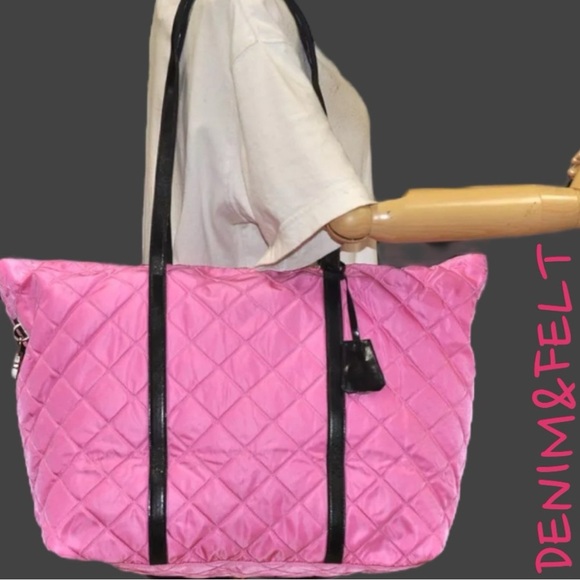 PRADA Vintage Pink/Black Begonia Quilted Nylon Travel Bag/Tote | PRELOVED!!🩷💗 - Picture 12 of 16